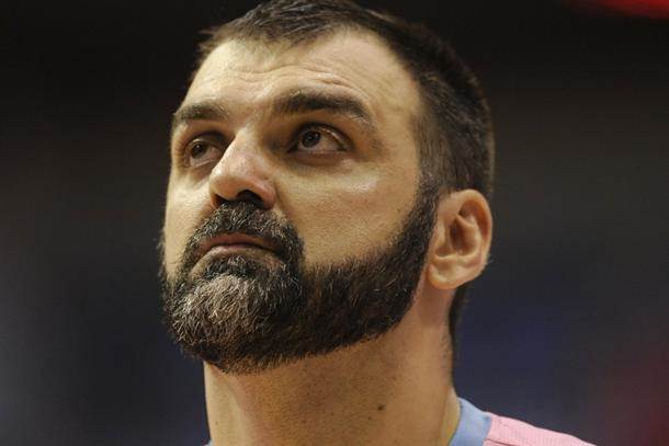  Oštećen mural Ratka Varde 