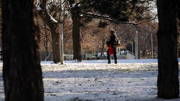  Sunčano i hladno, putevi uglavnom prohodni 