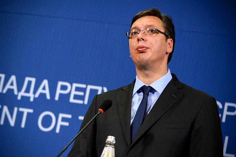  Vučić se vratio na posao, predsedavao sednicom 