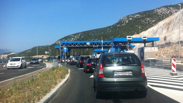 Na izlazu iz BiH na graničnom prelazu Doljani čeka se oko tri sata 