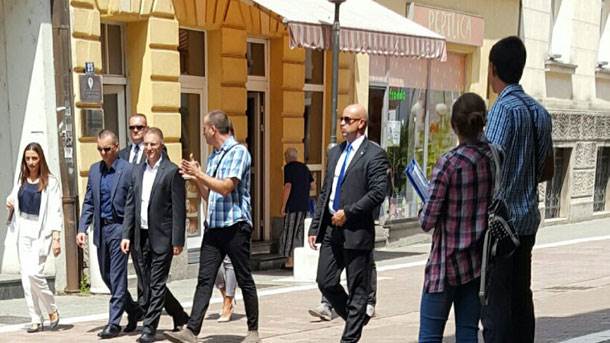  Banjaluka: Ministri u šetnji gradom (FOTO) 