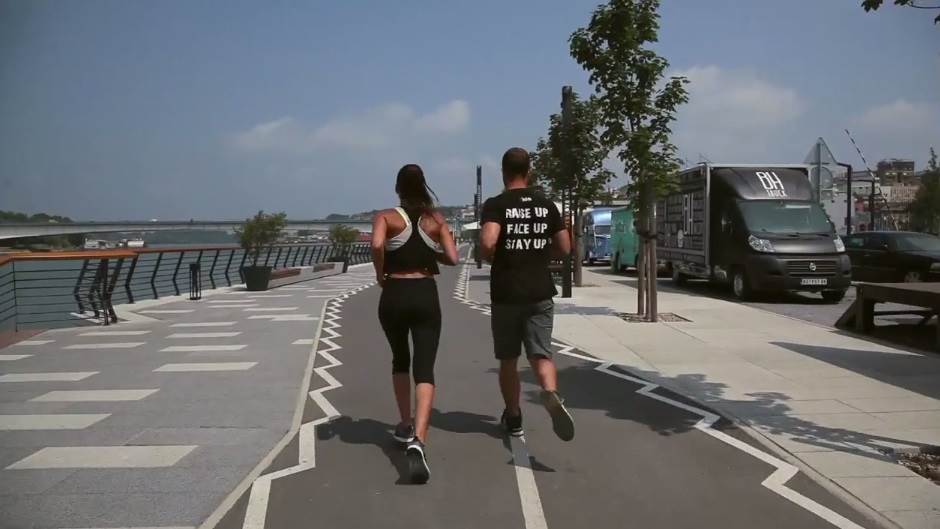  MONDO FITNES: Kardio vežbe koje "tope" kilograme 