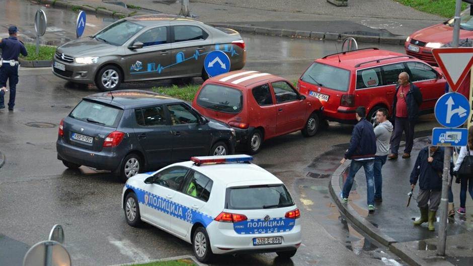  Banjaluka: Saobraćajka blokirala kružni tok 