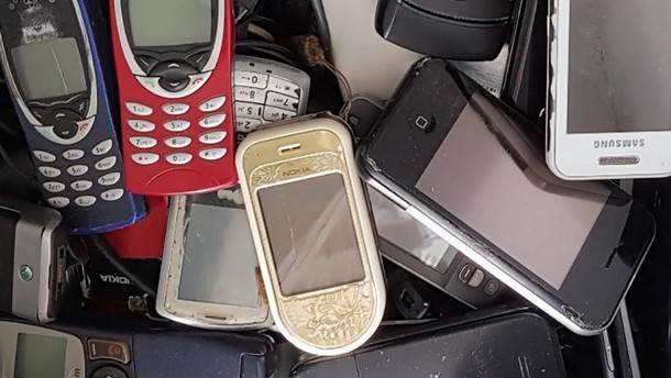  Prikupljeno više od 2.000 starih telefona 