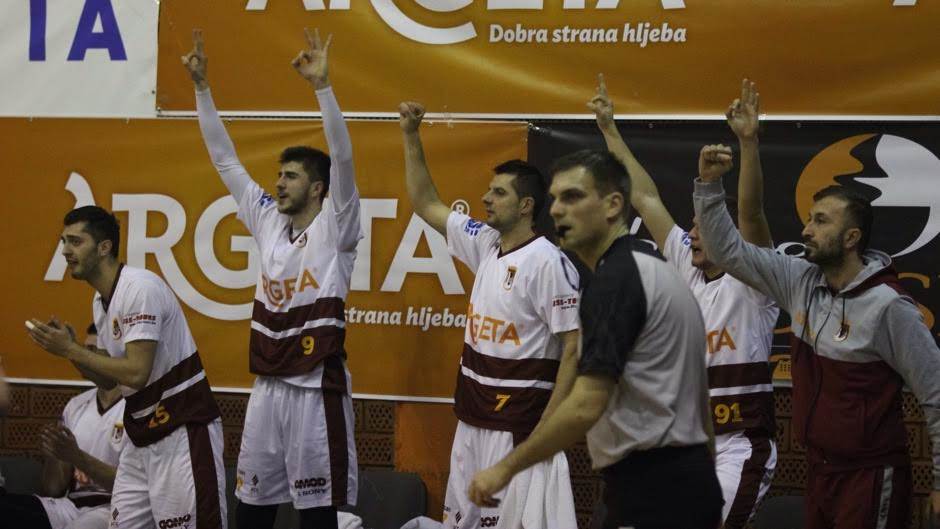  KK Bosna FIBA Evrokup tri poena za četvrtinu 