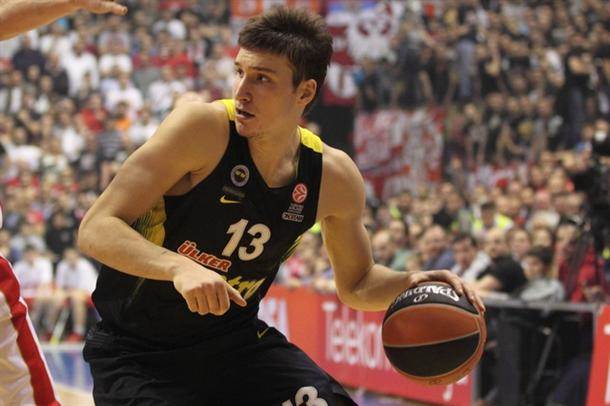  Bogdan 19, Štimac 18: Pobeda Fenera u derbiju! 