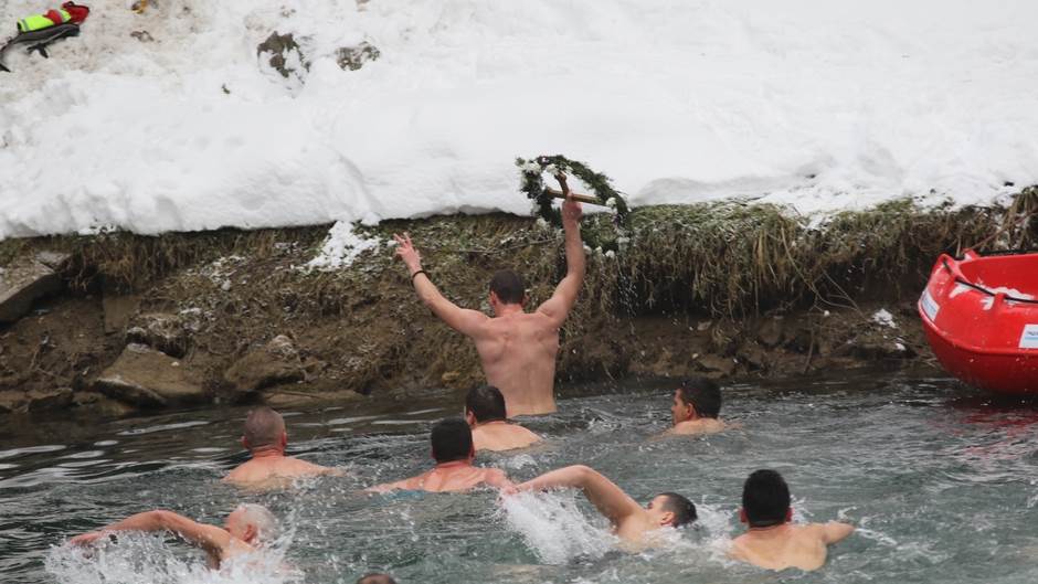 Plivanje za časni krst, Banjaluka