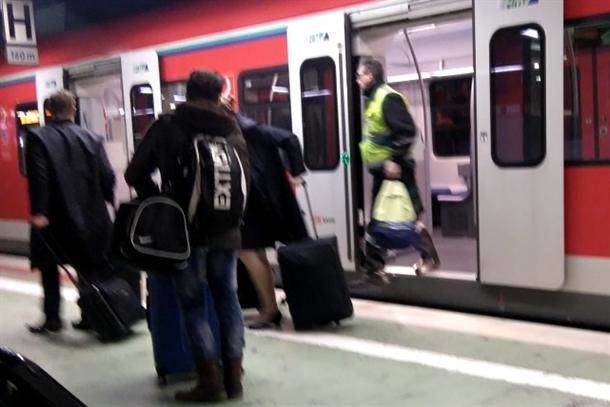  Sudar vozova u Nemačkoj, više od 30 povređenih 