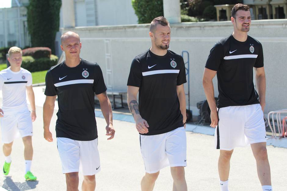  Marko-Jovicic-golman-FK-Partizan 