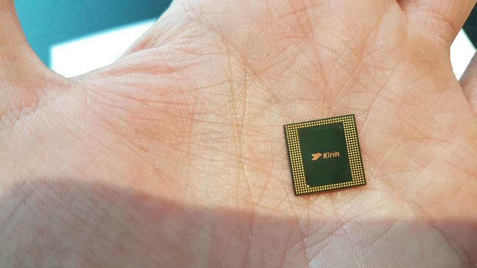  Kirin 980: 7 nm, brži AI, jači GPU nego Adreno 630 