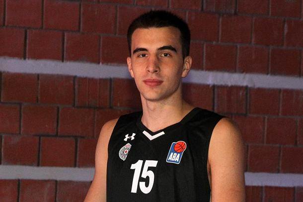  Marko Pecarski potpisao za KK Partizan 
