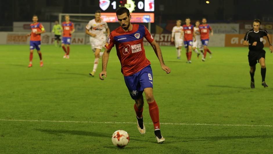  Petar Kunić debitovao golom protiv AEK-a na probi za poljski klub Miedž Legnica  
