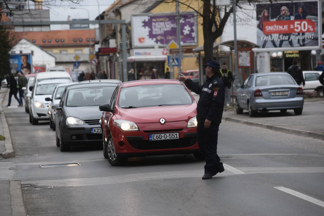 bomba, sud Banjaluka bomba, sud Banjaluka