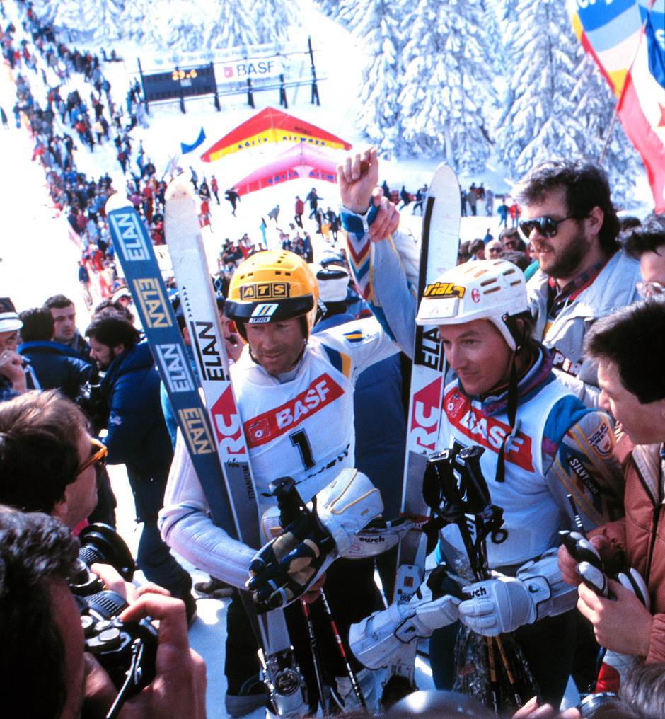 Ingemar Stenmark i Bojan Križaj posle slalomske trke u Sarajevu 1987. godine. Ingemar Stenmark i Bojan Križaj posle slalomske trke u Sarajevu 1987. godine.