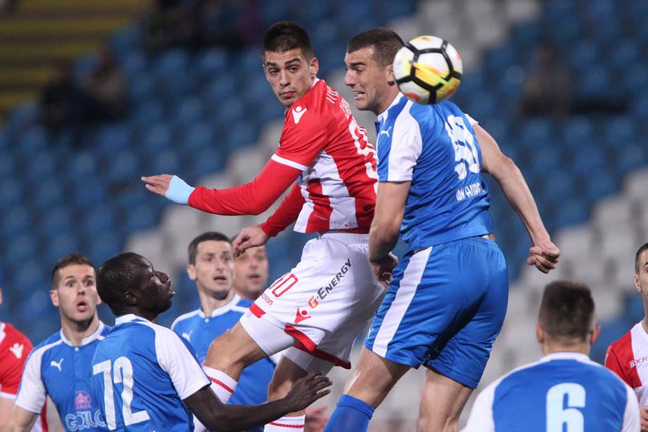  Savić među prvima sa terena, poslednji sa stadiona 