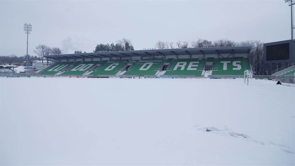   "Ludogorec Arena" i dalje pod snijegom (FOTO) 