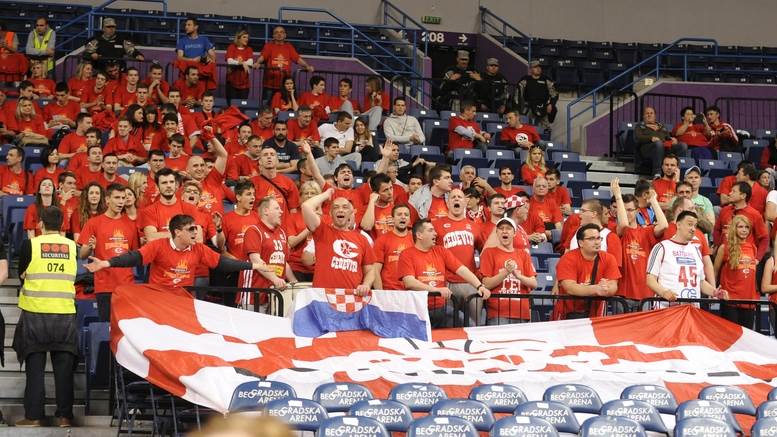  Revanš Hrvata u Podgorici: Ovo je Srbija! 