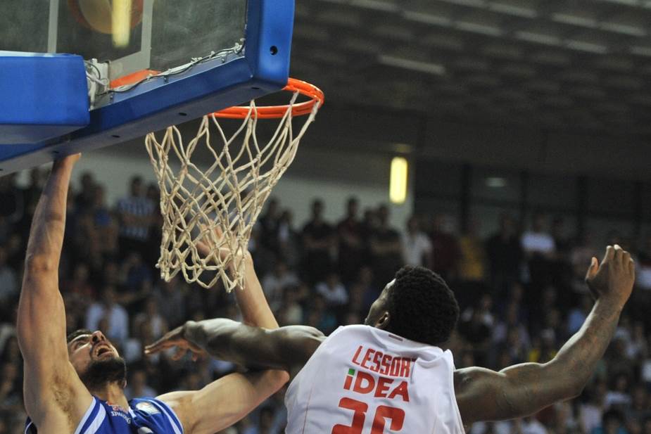  Lesor promašio pobedu, Budućnost vodi 2:1! 