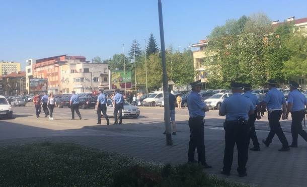  Banjaluka: U centru vanredno, ne rade kafane 