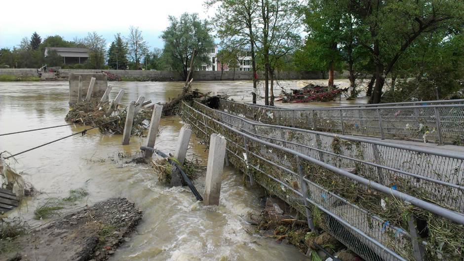  Probijanje drinskog nasipa kod Rače 