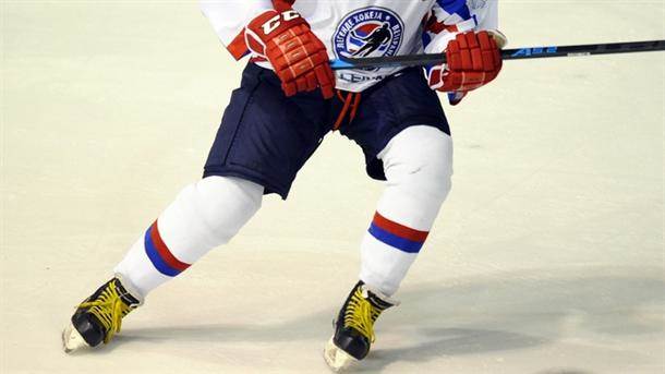  Hrvati uče Arape hokeju na ledu 