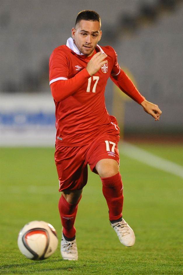  Andrija Živković napustio Benfiku 