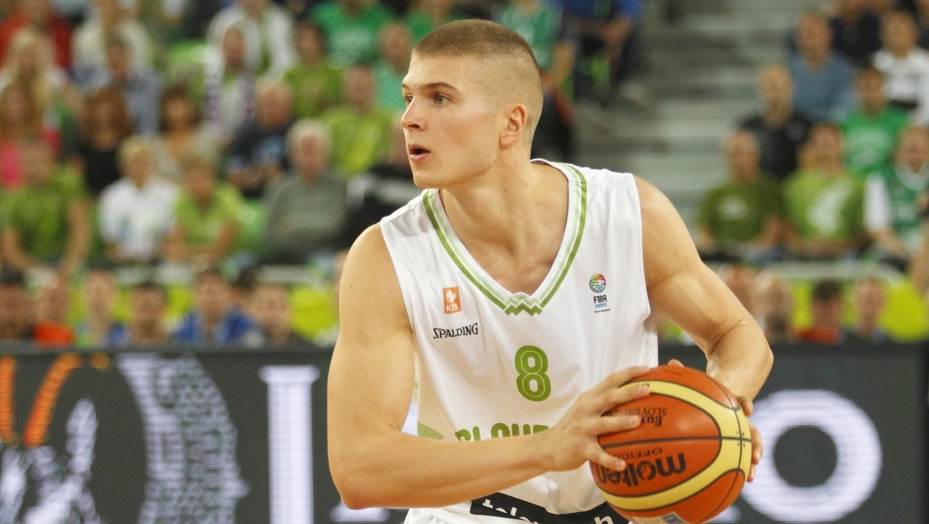  Kup-Slovenije-Cedevita-Olimpija-Krka-93-92-nestvaran-pogodak-za-tri-poena-Edo-Muric 