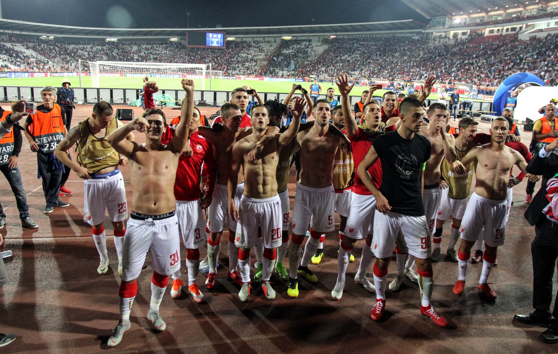  aukcija dresovi FK Crvena zvezda - cijena preko 500 evra 