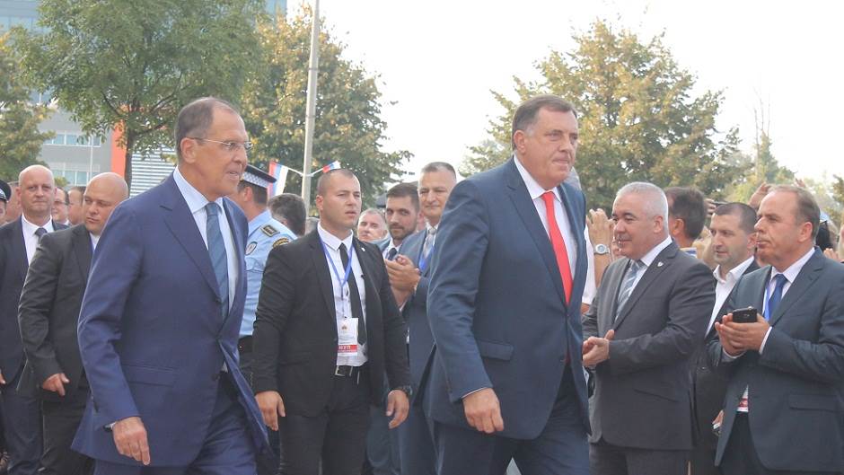  Ukrajinska ikona Dodik Lavrov mediji 