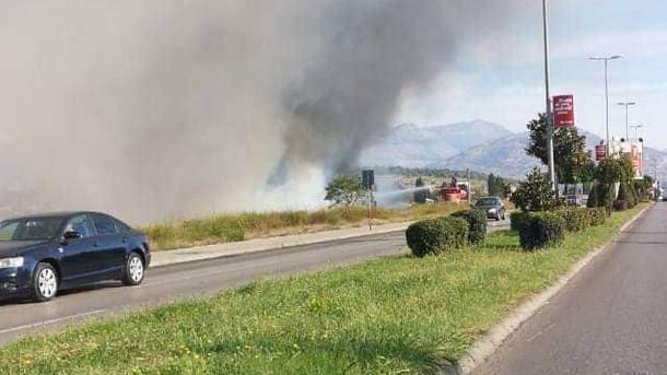  Haos u Podgorici: Požari, olujni vetar, nema struje! 