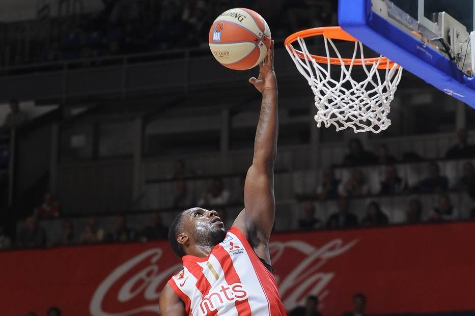  Zvezda krenula pobedom: Reglend "prelomio" Cibonu 