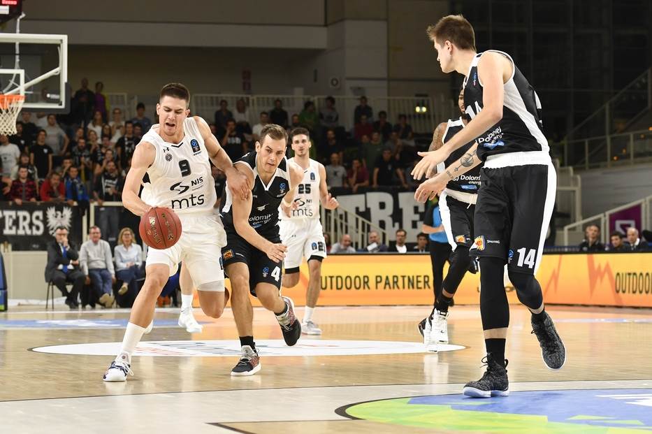  Vanja Marinković za MONDO Partizan Trento 76:71 