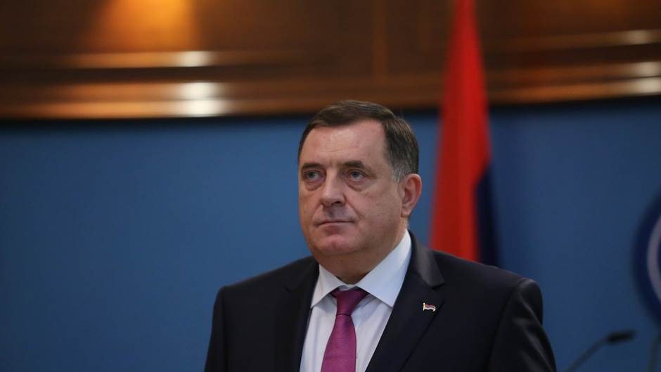  Dodik: ''Tražićemo izmjene Zakona o zastavi'' 