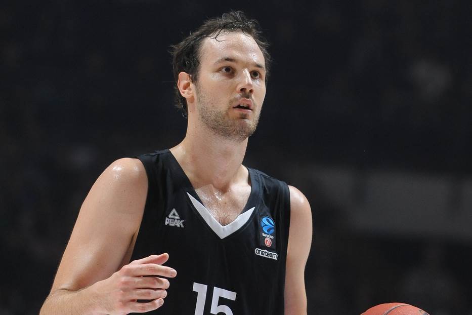  Bilan "overio" Asvelov plasman - dobro i za crno-bele 