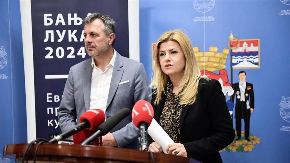 gradska uprava, novinari