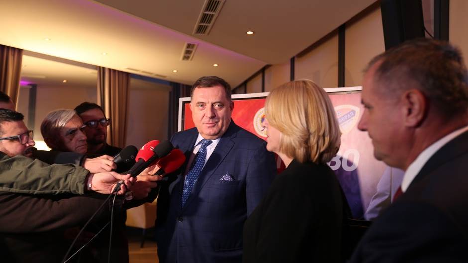  Milorad Dodik: Borac da nastupa na međunarodnoj sceni! 