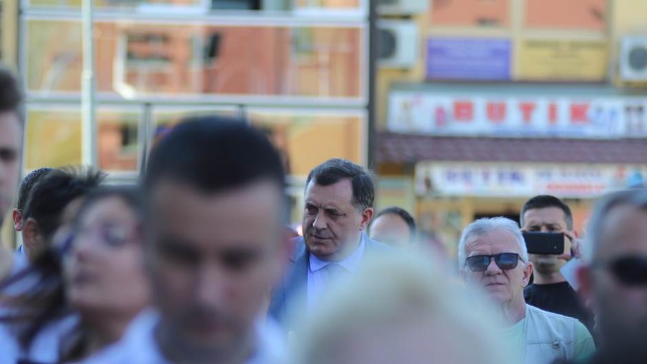  Dodik protesti u Srbiji liče na Pravda za Davida 