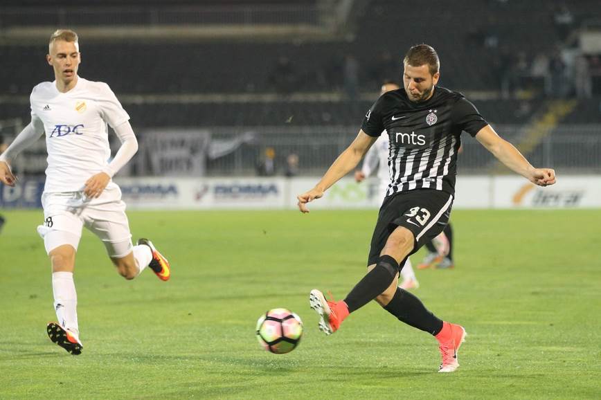  Nemanja Antonov iz FK Partizan u Muskron 