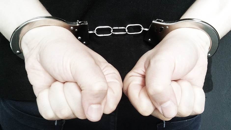  Bihać: Uhapšena zbog sumnje da je podvodila ćerku 