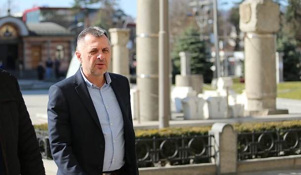  Glasine da je Radojičić napustio SNSD? ''On je još zvanično potpredsjednik'' 