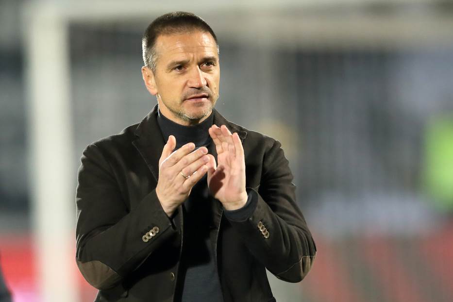 Zoran Mirković podnio ostavku, nije više trener Partizana 