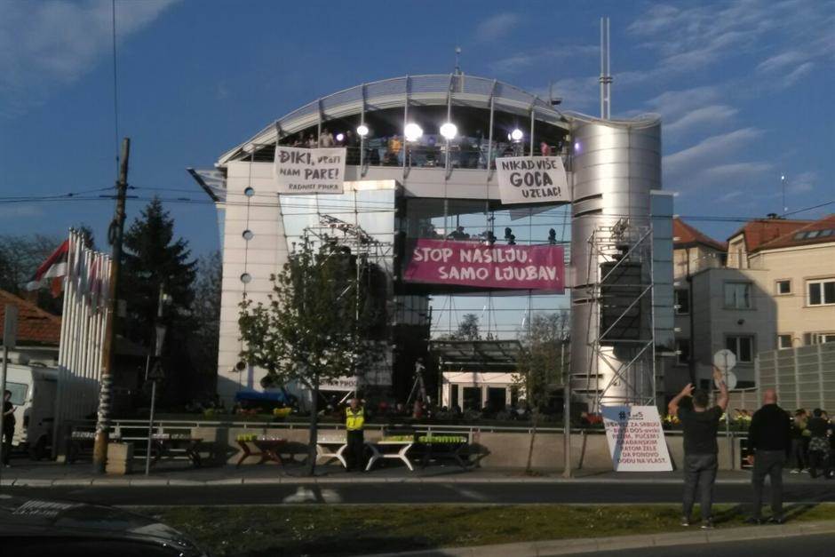 Protest opozicije u Beogradu, ispred Pinka žurka! VIDEO 