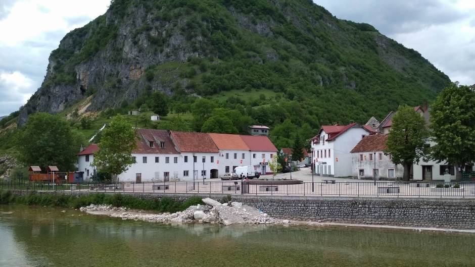  Amerikanci uče Crnogorce na severu engleskom jeziku 