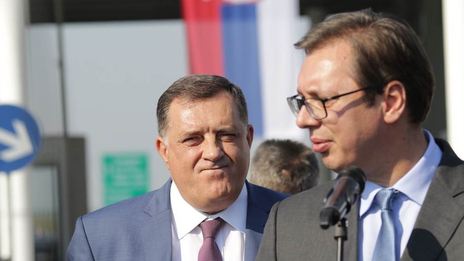  Albanci prijete: Dodik i Vučić nepoželjni u Tirani 