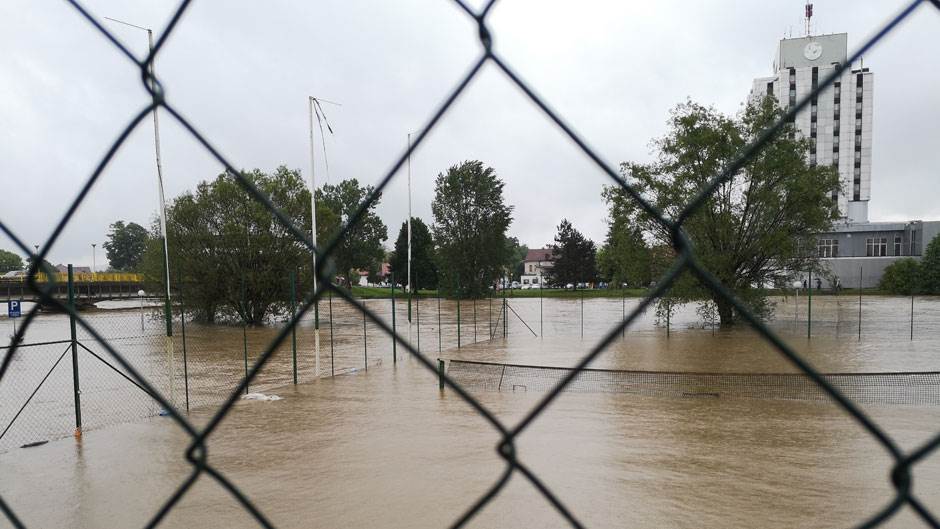  U Prijedoru poplavljeno oko 400 kuća, a zaplavljeno 1.350 