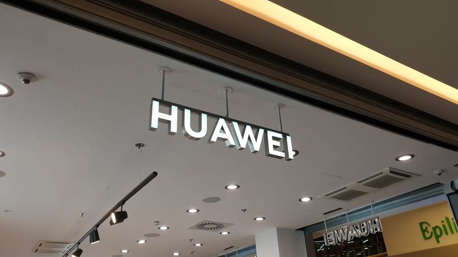  Zašto su se SAD "okomile" na Huawei? 