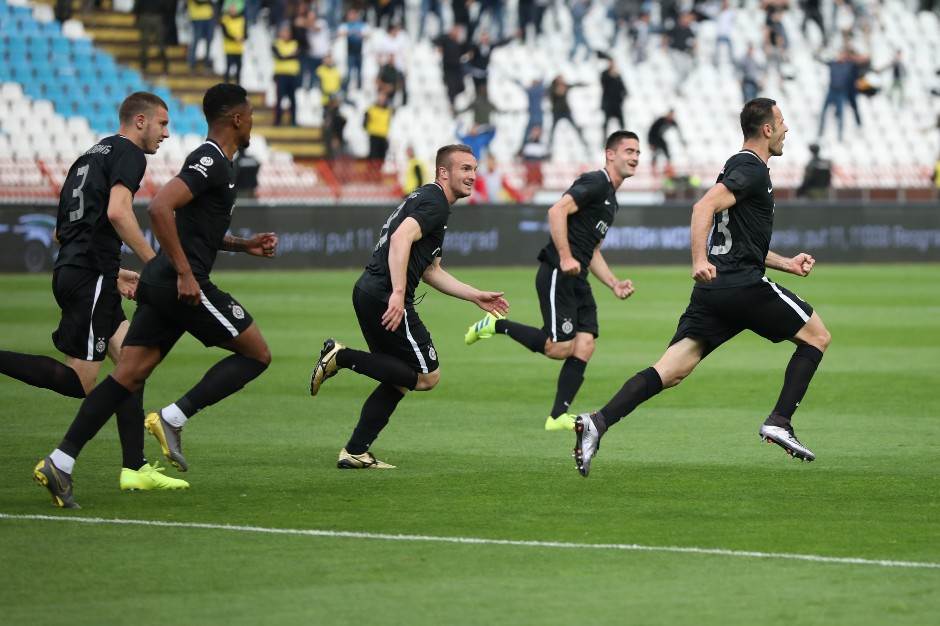  Partizan osvojio Kup na "Rajku Mitiću"! 