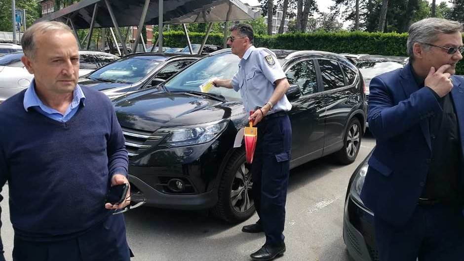  Banjaluka: Parking služba blokirala, pa odblokirala vozila čelnika ABA lige  