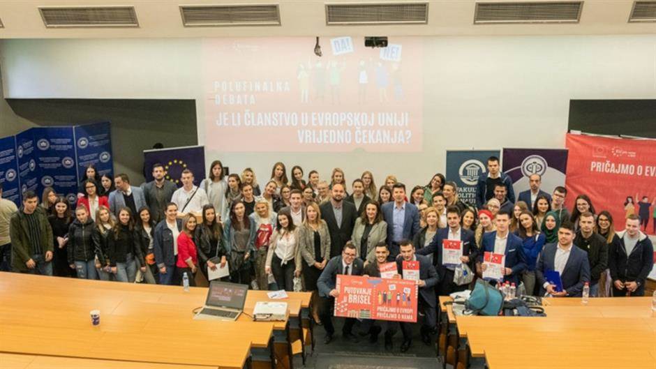 FPN, studenti, debata