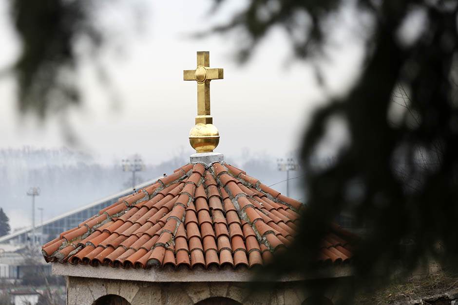  Nasilje nad istorijom: Ugrožena srpska crkva na Kosovu? 